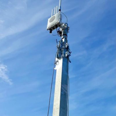 Gateway e antenna installato sul tetto della cooperativa agricola